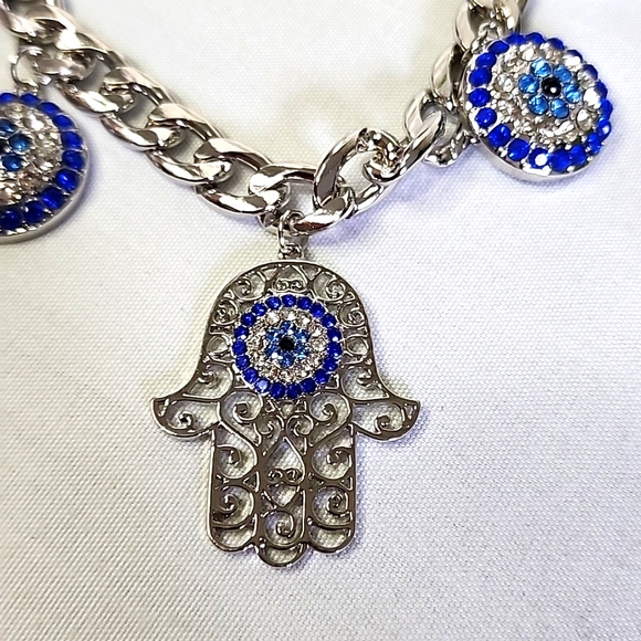 Chunky Silver Link Chain  CharmNecklace with Hamsa Hand and Blue Crystal  New - Picture 6 of 8